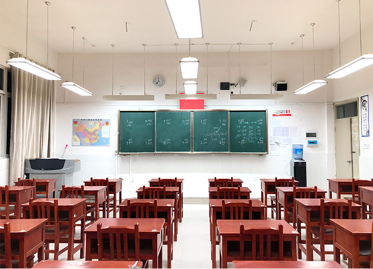 2021國(guó)標(biāo)LED專用教室護(hù)眼燈的優(yōu)勢(shì)